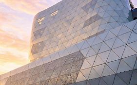 โรงแรมมรกต